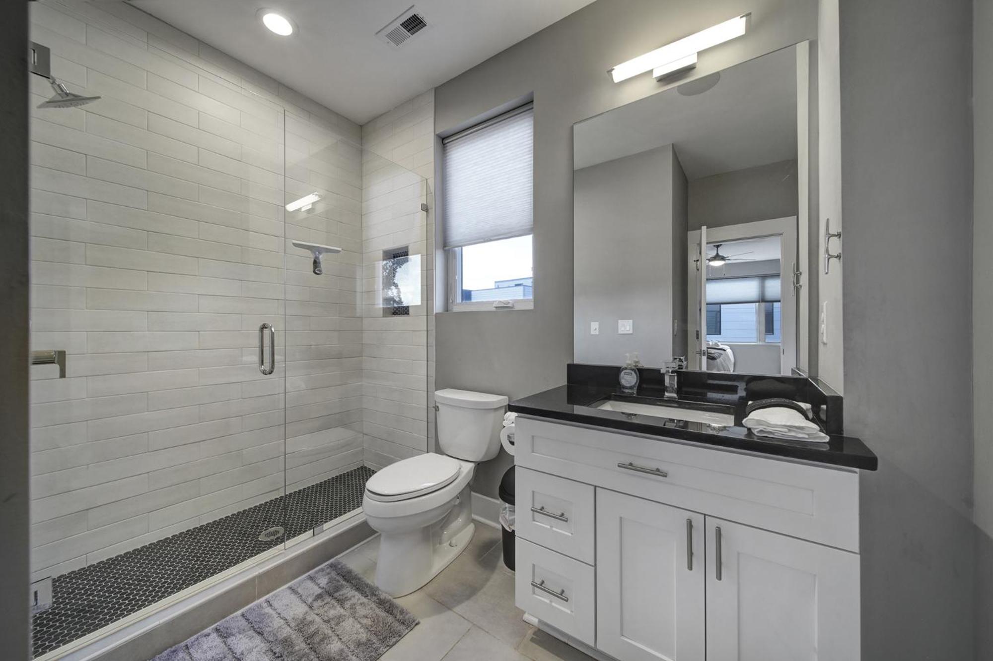 906 Westbrook B City Views Rooftop Hot Tub And Short Walk To Stadium 샬럿 외부 사진